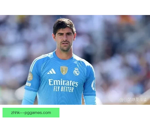 皇马门神库尔图瓦荣膺最佳球员奖 彰显顶级守门员实力